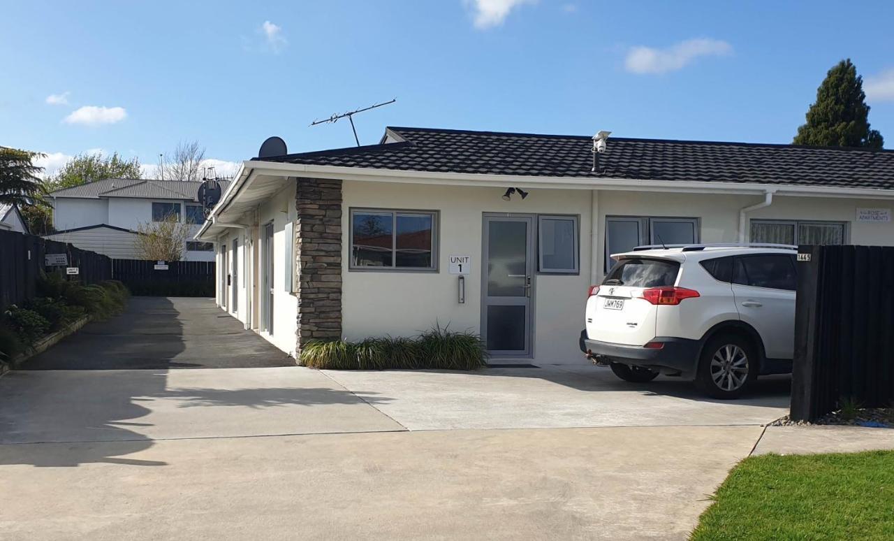 Rose Apartments Unit 1 Central Rotorua-Accommodation&Spa Экстерьер фото